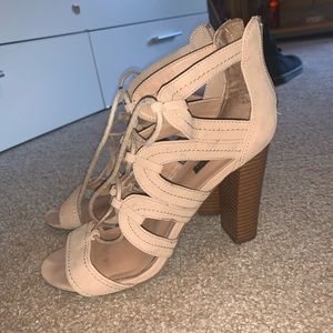 High lace up thick heels
